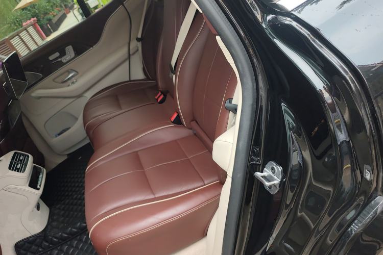 Used Mercedes-Benz Maybach GLS 2021 GLS 480 4MATIC Left Rear Seat