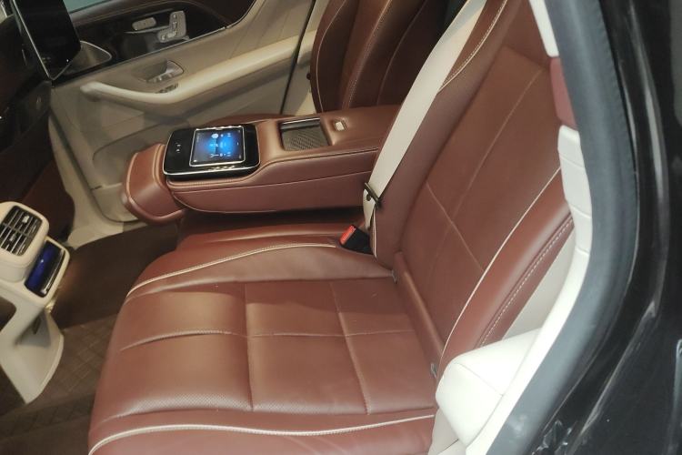 Used Mercedes-Benz Maybach GLS 2021 GLS 480 4MATIC Left Rear Seat