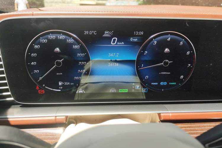 Used Mercedes-Benz Maybach GLS 2021 GLS 480 4MATIC Odometer Close Up