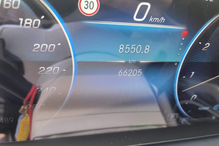 Used Mercedes-Benz Maybach GLS 2021 GLS 480 4MATIC Odometer Close Up