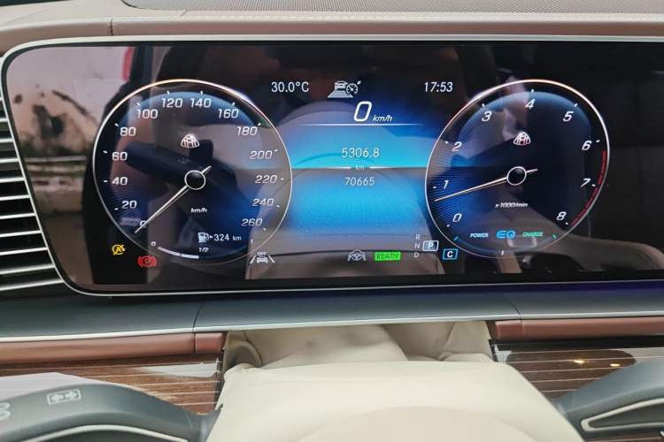 Used Mercedes-Benz Maybach GLS 2021 GLS 480 4MATIC Odometer Close Up