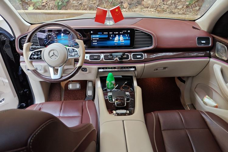Used Mercedes-Benz Maybach GLS 2021 GLS 480 4MATIC Center Console