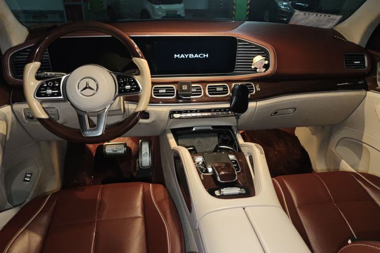 Used Mercedes-Benz Maybach GLS 2021 GLS 480 4MATIC Center Console