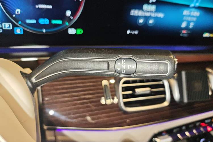 Used Mercedes-Benz Maybach GLS 2021 GLS 480 4MATIC Gear Lever