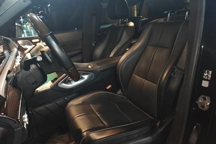 Used Mercedes-Benz Maybach GLS 2021 GLS 480 4MATIC Left Front Seat