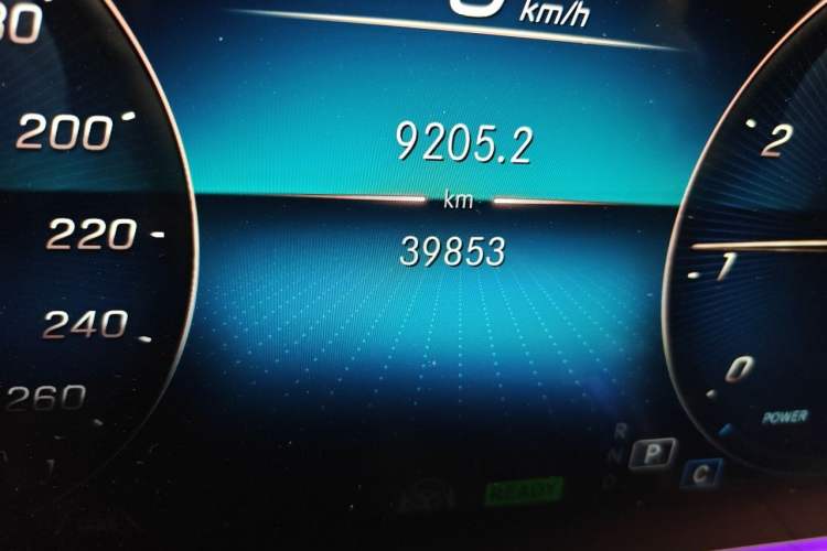 Used Mercedes-Benz Maybach GLS 2021 GLS 480 4MATIC Odometer Close Up