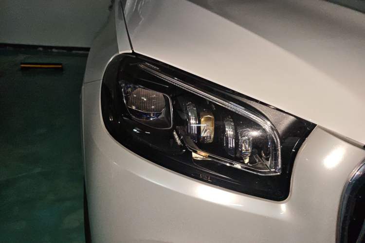 Used Mercedes-Benz Maybach GLS 2021 GLS 480 4MATIC Right Front Headlight