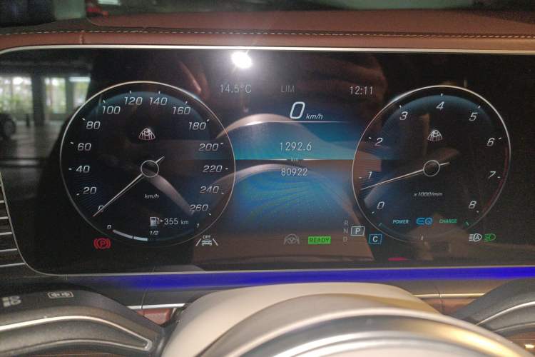 Used Mercedes-Benz Maybach GLS 2021 GLS 480 4MATIC Odometer Close Up