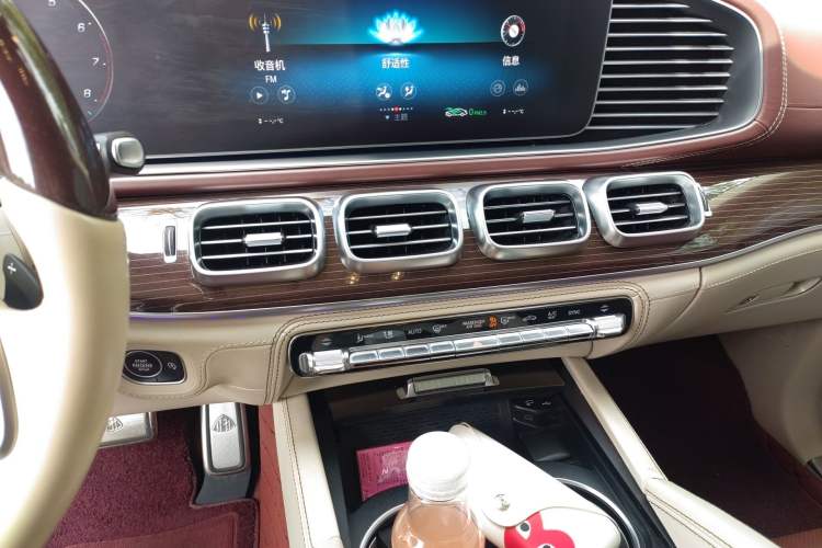 Used Mercedes-Benz Maybach GLS 2021 GLS 480 4MATIC Audio And AC Panel