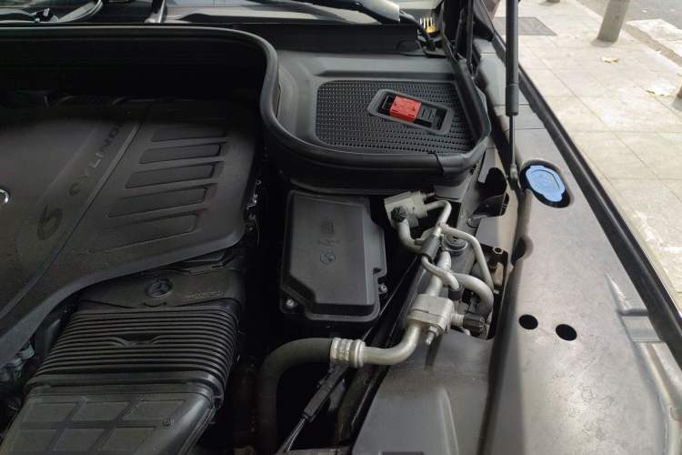 Used Mercedes-Benz Maybach GLS 2021 GLS 480 4MATIC Engine Bay Left