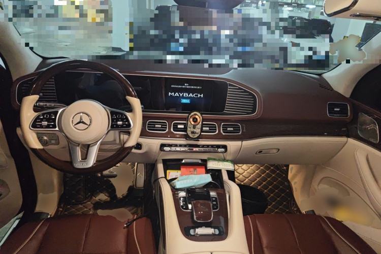 Used Mercedes-Benz Maybach GLS 2022 GLS 480 4MATIC Center Console