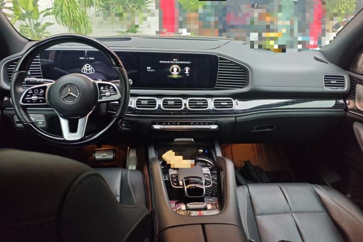 Used Mercedes-Benz Maybach GLS 2022 GLS 600 4MATIC Celebration Edition Center Console