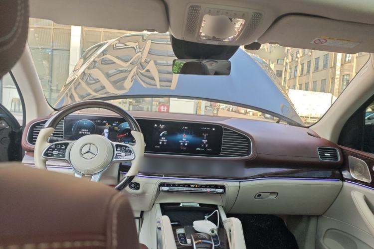 Used Mercedes-Benz Maybach GLS 2022 GLS 480 4MATIC Center Console