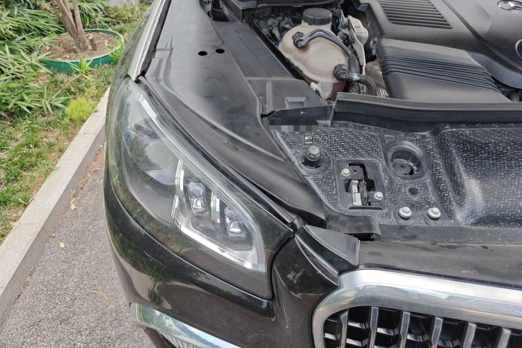 Used Mercedes-Benz Maybach GLS 2022 GLS 480 4MATIC Engine Bay Right