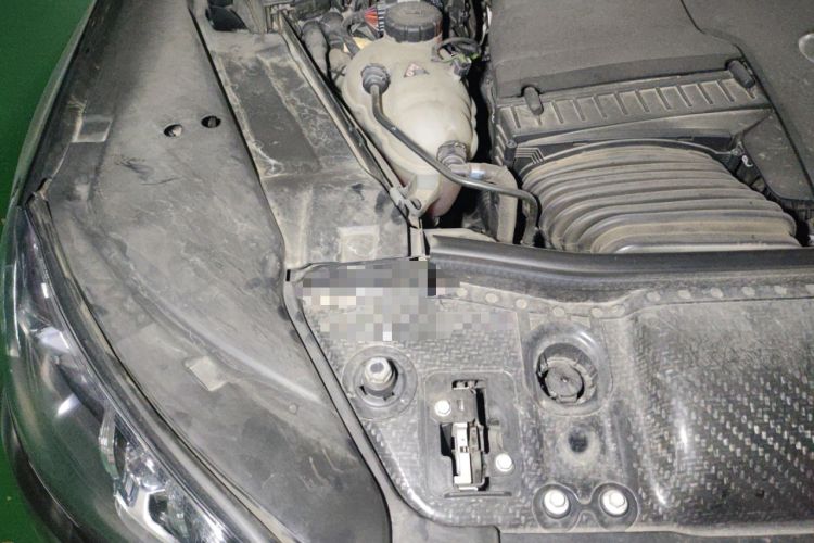 Used Mercedes-Benz Maybach GLS 2022 GLS 600 4MATIC Celebration Edition Engine Bay Right