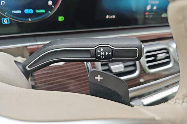 Used Mercedes-Benz Maybach GLS 2022 GLS 480 4MATIC Gear Lever