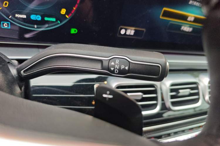 Used Mercedes-Benz Maybach GLS 2022 GLS 600 4MATIC Celebration Edition Gear Lever