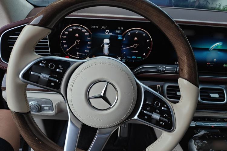 Used Mercedes-Benz Maybach GLS 2022 GLS 480 4MATIC Steering Wheel