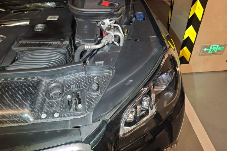 Used Mercedes-Benz Maybach GLS 2022 GLS 600 4MATIC Celebration Edition Engine Bay Left