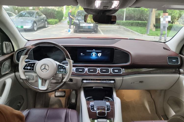 Used Mercedes-Benz Maybach GLS 2022 GLS 480 4MATIC Center Console