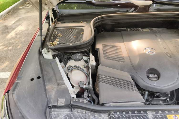 Used Mercedes-Benz Maybach GLS 2022 GLS 480 4MATIC Engine Bay Right