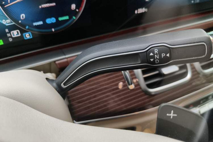 Used Mercedes-Benz Maybach GLS 2022 GLS 480 4MATIC Gear Lever