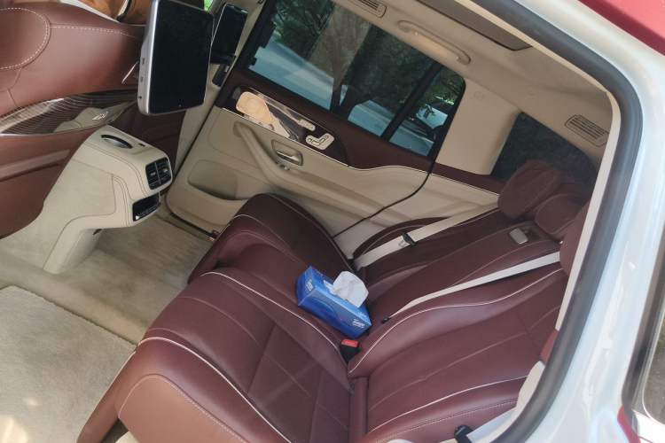 Used Mercedes-Benz Maybach GLS 2022 GLS 480 4MATIC Left Rear Seat