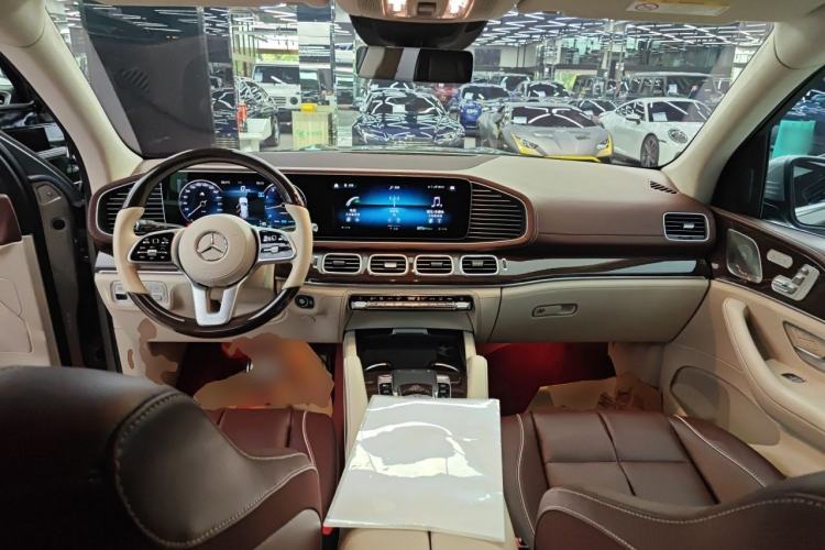 Used Mercedes-Benz Maybach GLS 2022 GLS 480 4MATIC Center Console