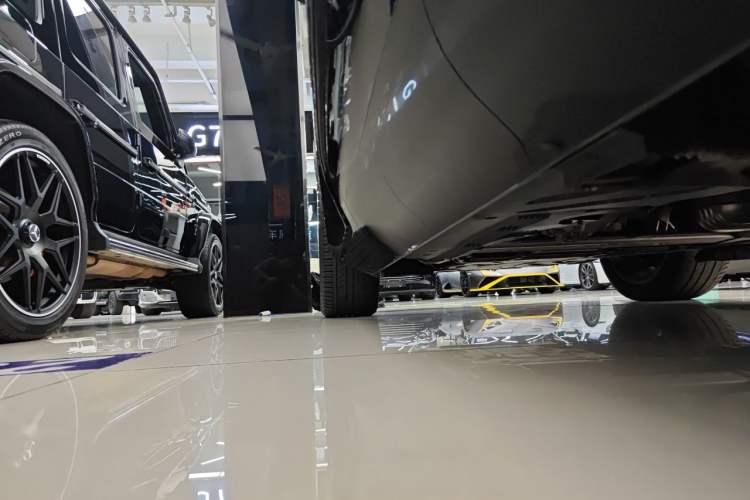 Used Mercedes-Benz Maybach GLS 2022 GLS 480 4MATIC Chassis Rear Left