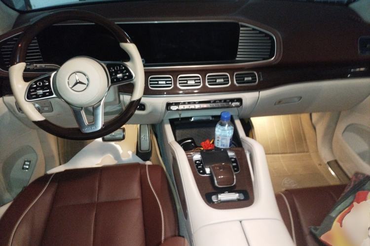 Used Mercedes-Benz Maybach GLS 2022 GLS 480 4MATIC Center Console