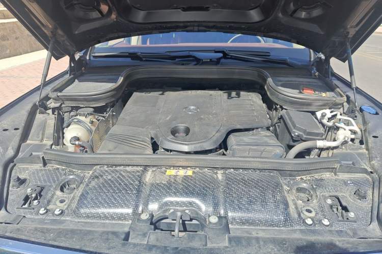 Used Mercedes-Benz Maybach GLS 2024 GLS 480 4MATIC Engine Bay