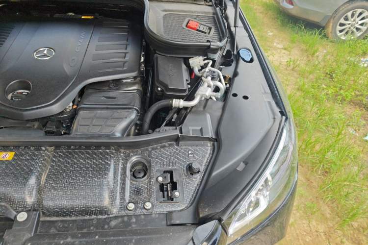 Used Mercedes-Benz Maybach GLS 2025 GLS 480 4MATIC Engine Bay Left