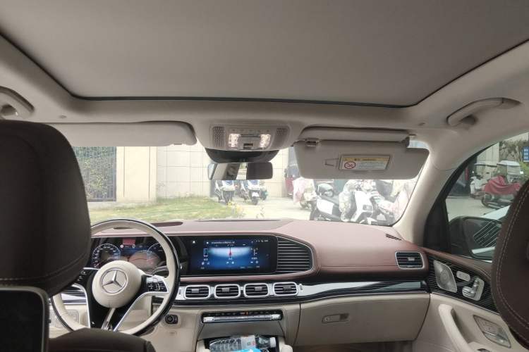 Used Mercedes-Benz Maybach GLS 2025 GLS 480 4MATIC Headliner