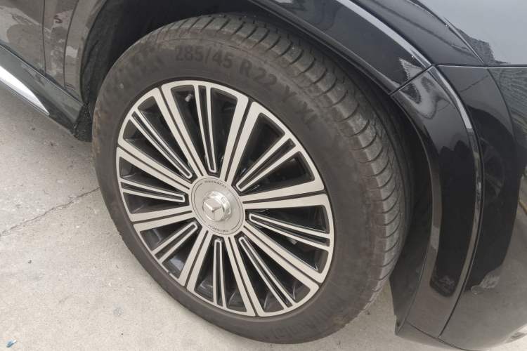 Used Mercedes-Benz Maybach GLS 2025 GLS 480 4MATIC Right Front Wheel Hub