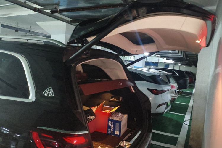 Used Mercedes-Benz Maybach GLS 2025 GLS 480 4MATIC Trunk
