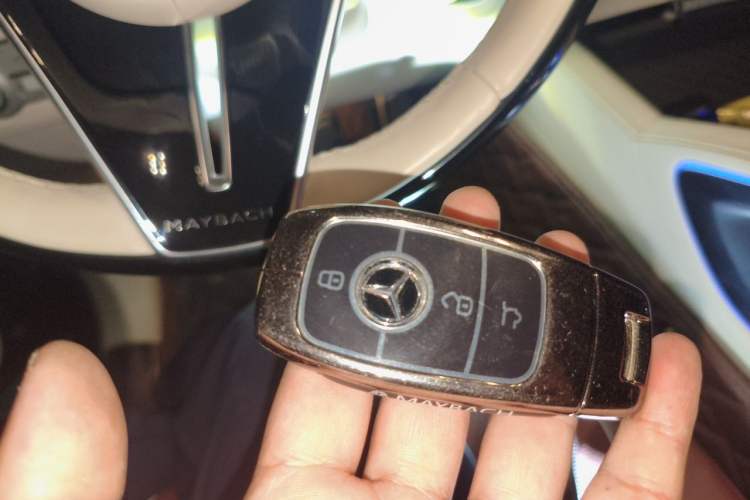 Used Mercedes-Benz Maybach GLS 2025 GLS 480 4MATIC Vehicle Key