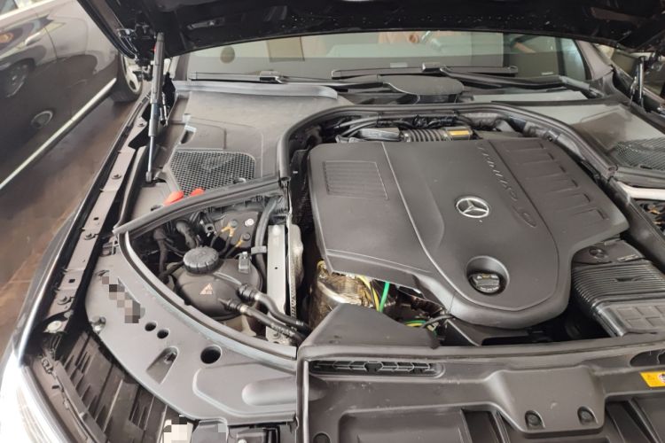 Used Mercedes-Benz Maybach S-Class 2025-Year Restyled S 480 4MATIC Engine Bay Right
