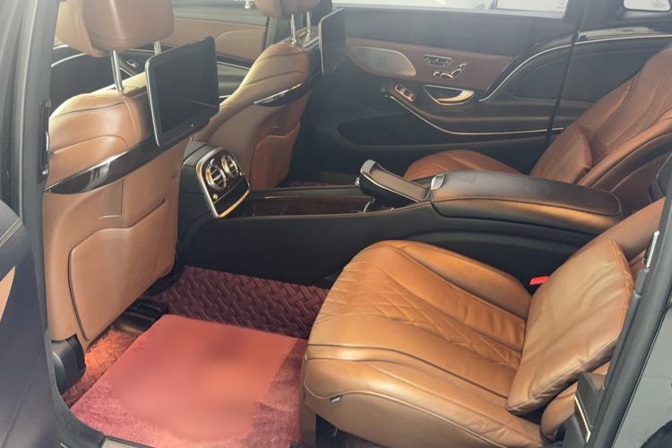 Used Mercedes-Benz Maybach S-Class 2019 S 560 4MATIC Interior 3