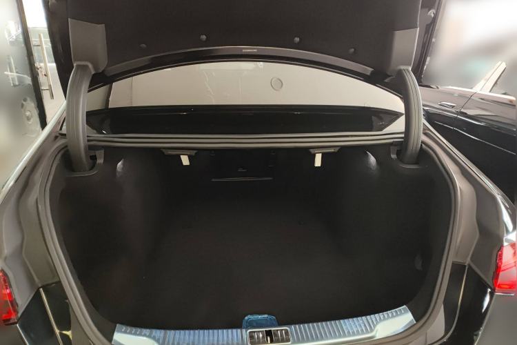 Used Mercedes-Benz Maybach S-Class 2025-Year Restyled S 480 4MATIC Trunk