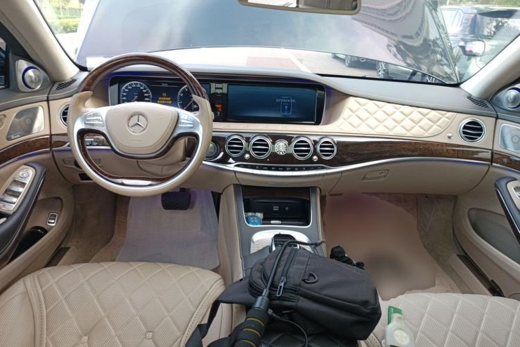 Used Mercedes-Benz Maybach S-Class 2015 S 600 Center Console
