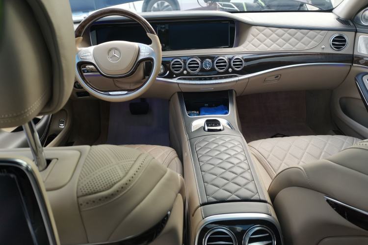 Used Mercedes-Benz Maybach S-Class 2015 S 600 Center Console