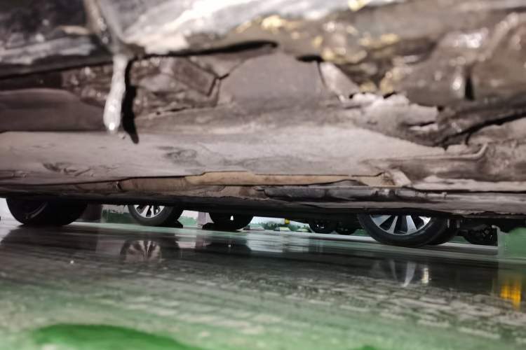 Used Mercedes-Benz Maybach S-Class 2015 S 400 4MATIC Chassis Front Right
