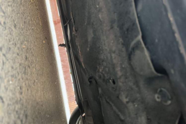 Used Mercedes-Benz Maybach S-Class 2015 S 400 4MATIC Chassis Rear Left