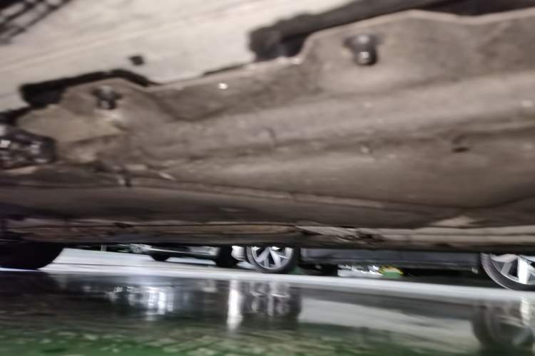 Used Mercedes-Benz Maybach S-Class 2015 S 400 4MATIC Chassis Rear Left