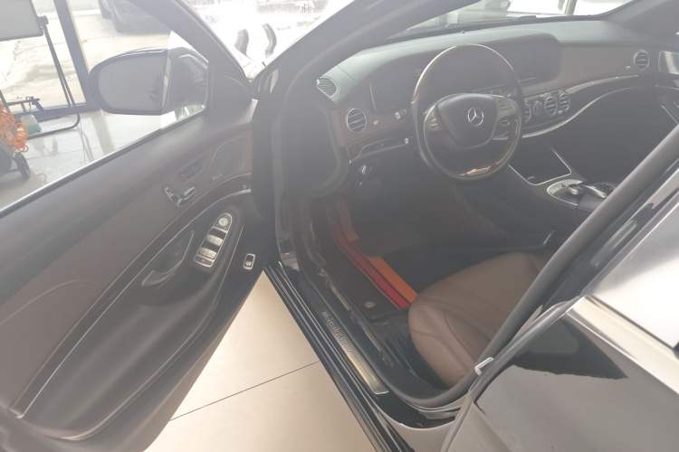 Used Mercedes-Benz Maybach S-Class 2015 S 400 4MATIC Driver Seat