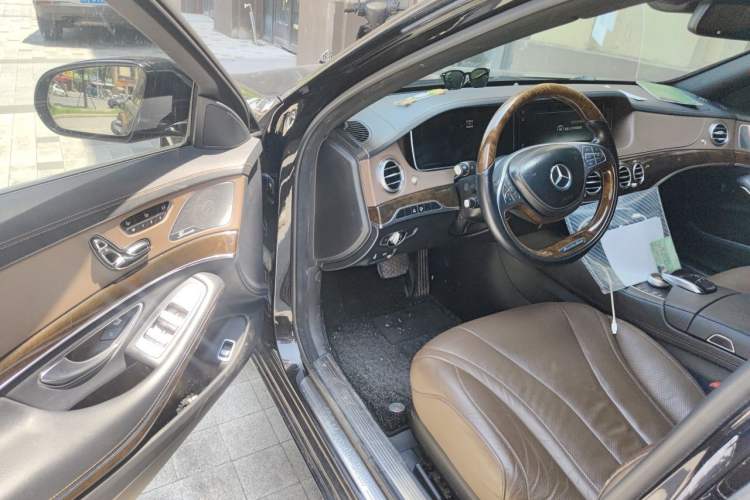 Used Mercedes-Benz Maybach S-Class 2015 S 400 4MATIC Driver Seat