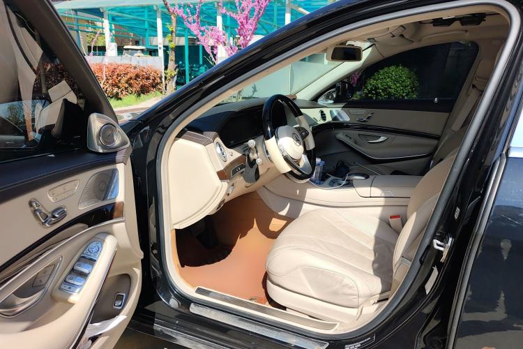 Used Mercedes-Benz Maybach S-Class 2015 S 400 4MATIC Driver Seat