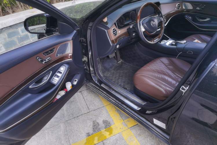Used Mercedes-Benz Maybach S-Class 2015 S 500 4MATIC Driver Seat