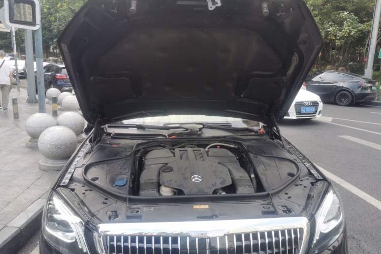 Used Mercedes-Benz Maybach S-Class 2015 S 400 4MATIC Engine Bay