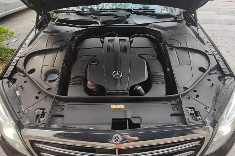 Used Mercedes-Benz Maybach S-Class 2015 S 400 4MATIC Engine Bay